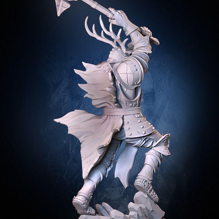 Royal Crusher Dark Knight Miniature (64mm/118mm)