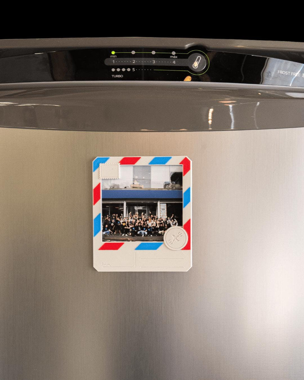Post card magnetic photo frame in airmail retro style, photo 2