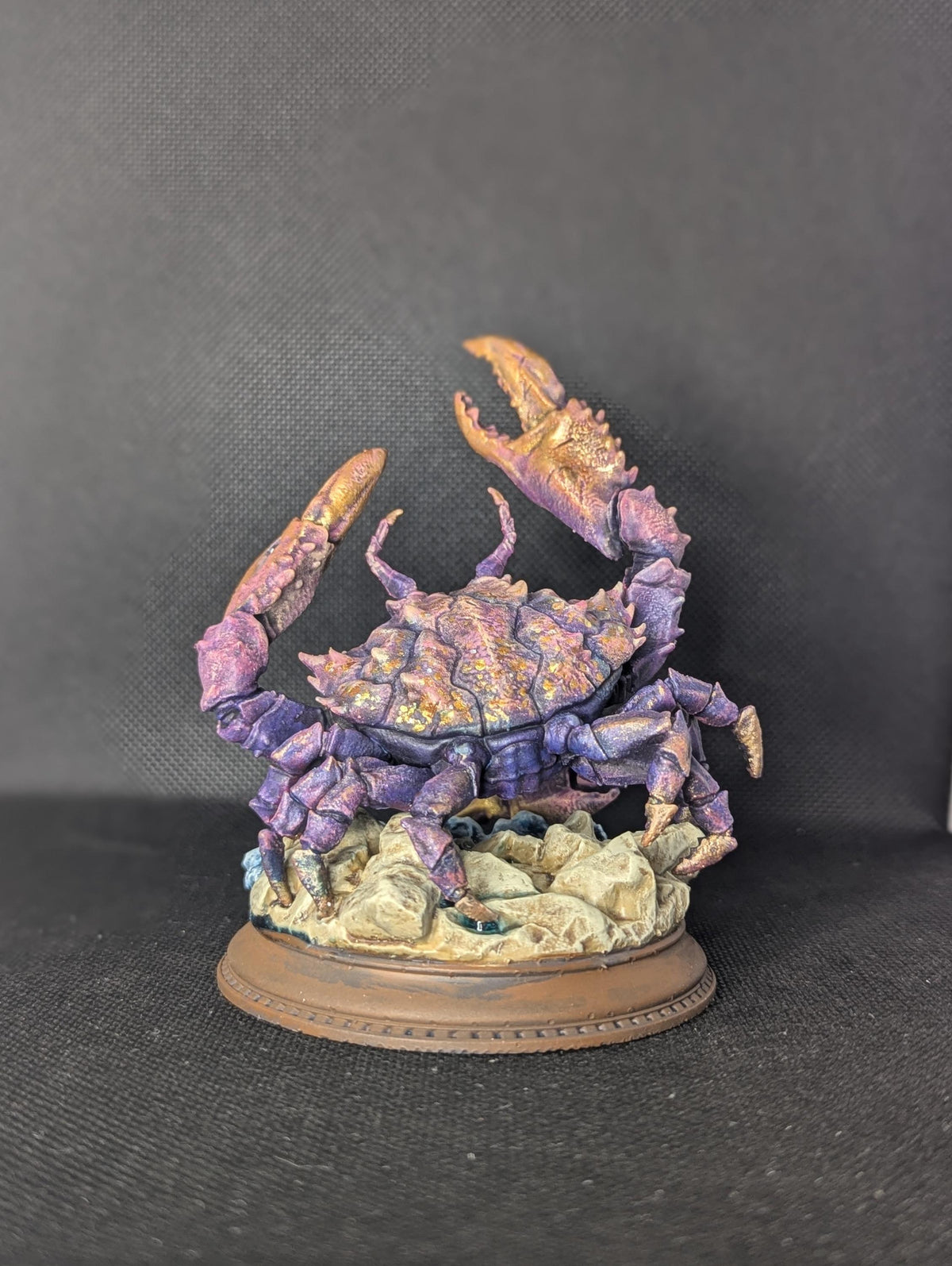 Snippy the Triclaw Crab – Large Monster Miniature (32mm)