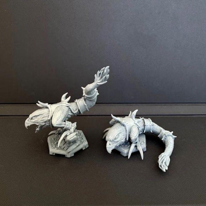 Chicken Leg Boss Miniature – Fantasy Creature, D&D Pathfinder RPG