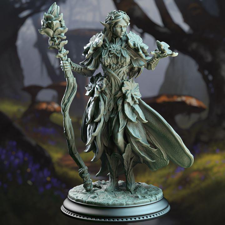 Synoria the Feywalker elf druid resin miniature, DM Stash model, by GLC3DPrints