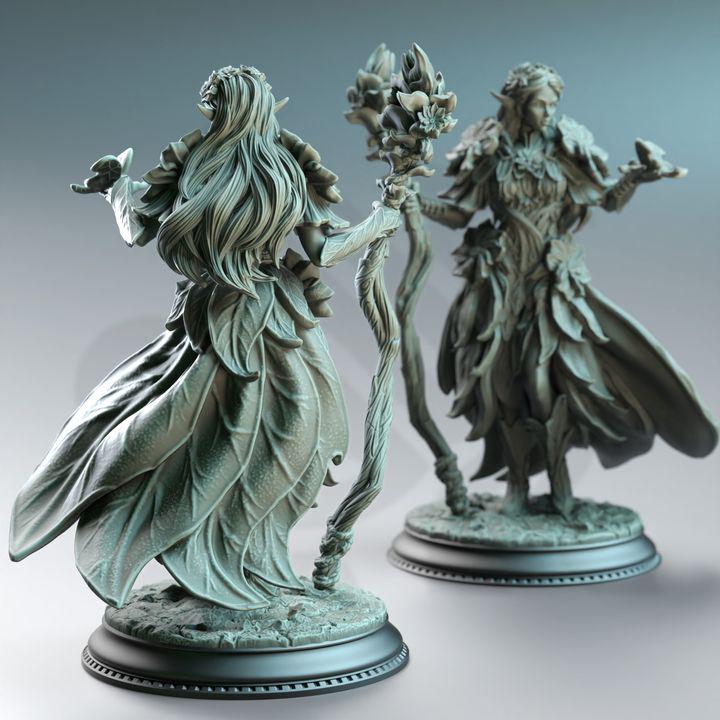 Synoria the Feywalker: Elf Druid Resin Miniature - DM Stash Model