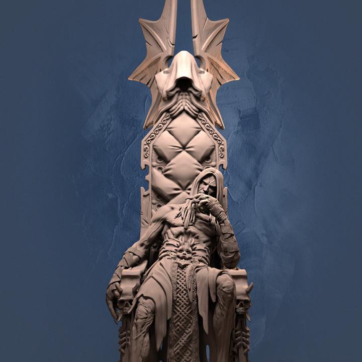 Vampire Lord Dracula Miniature: Gothic Horror RPG Model (32mm/100mm)